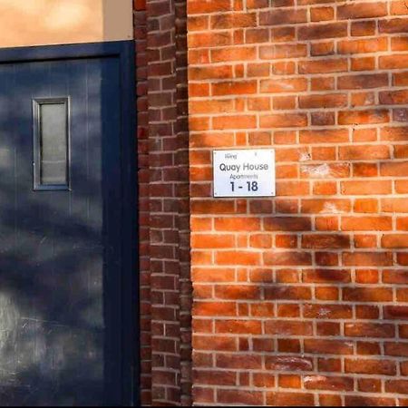Modern 2-Bed Flat In Salford Apartment Manchester Ngoại thất bức ảnh